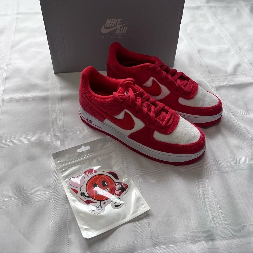 Nike Air Force 1 GS Red & White Low Tops Youth 6.5Y Valentine Vibes - Picture 5 of 12